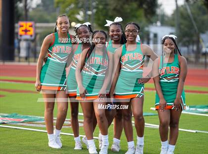 Thumbnail 1 in LeFlore @ UMS-Wright Prep photogallery.