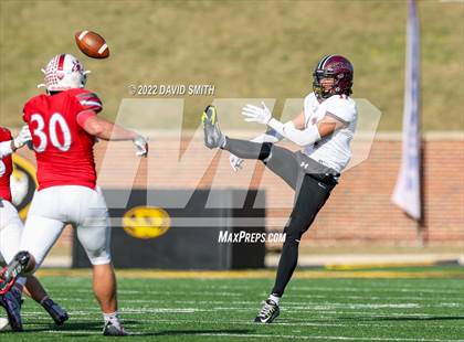 Thumbnail 1 in Reeds Spring vs. Cardinal Ritter College Prep (MSHSAA Class 3 Championship) photogallery.