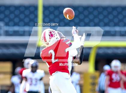Thumbnail 3 in Reeds Spring vs. Cardinal Ritter College Prep (MSHSAA Class 3 Championship) photogallery.