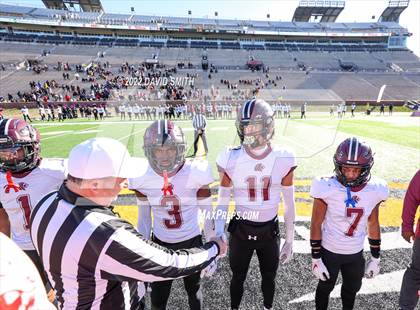Thumbnail 1 in Reeds Spring vs. Cardinal Ritter College Prep (MSHSAA Class 3 Championship) photogallery.