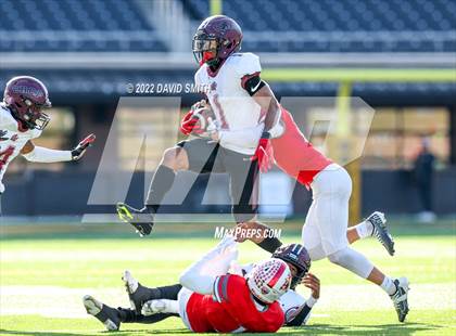 Thumbnail 3 in Reeds Spring vs. Cardinal Ritter College Prep (MSHSAA Class 3 Championship) photogallery.