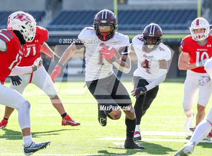Thumbnail 1 in Reeds Spring vs. Cardinal Ritter College Prep (MSHSAA Class 3 Championship) photogallery.