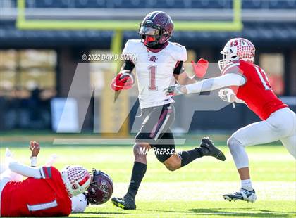 Thumbnail 2 in Reeds Spring vs. Cardinal Ritter College Prep (MSHSAA Class 3 Championship) photogallery.