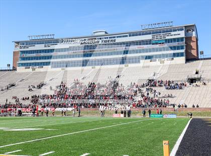 Thumbnail 3 in Reeds Spring vs. Cardinal Ritter College Prep (MSHSAA Class 3 Championship) photogallery.