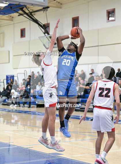 Thumbnail 3 in St. John's vs. Episcopal photogallery.