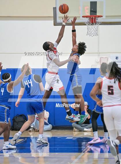 Thumbnail 3 in St. John's vs. Episcopal photogallery.