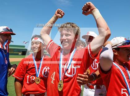 Thumbnail 2 in Lovejoy vs. Grapevine (UIL 5A Baseball Final Medal Ceremony) photogallery.