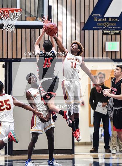 Thumbnail 2 in Lincoln vs. Redwood (Bambauer Classic) photogallery.