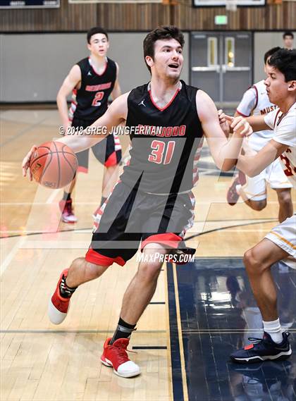 Thumbnail 2 in Lincoln vs. Redwood (Bambauer Classic) photogallery.