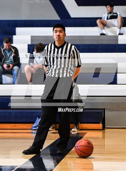 Thumbnail 2 in Lincoln vs. Redwood (Bambauer Classic) photogallery.