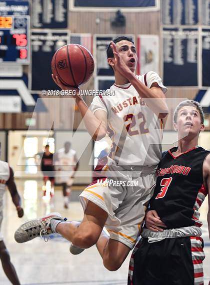 Thumbnail 1 in Lincoln vs. Redwood (Bambauer Classic) photogallery.