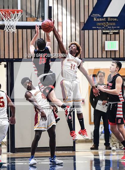 Thumbnail 3 in Lincoln vs. Redwood (Bambauer Classic) photogallery.