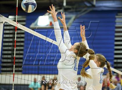 Thumbnail 2 in Syracuse @ Layton photogallery.