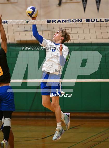 Thumbnail 2 in Emery @ Branson photogallery.
