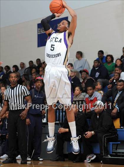 Thumbnail 2 in Christian Faith Center Academy vs. West Oaks (MLK Basketball Classic) photogallery.