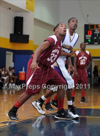 Thumbnail 2 in Christian Faith Center Academy vs. West Oaks (MLK Basketball Classic) photogallery.