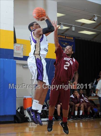 Thumbnail 2 in Christian Faith Center Academy vs. West Oaks (MLK Basketball Classic) photogallery.
