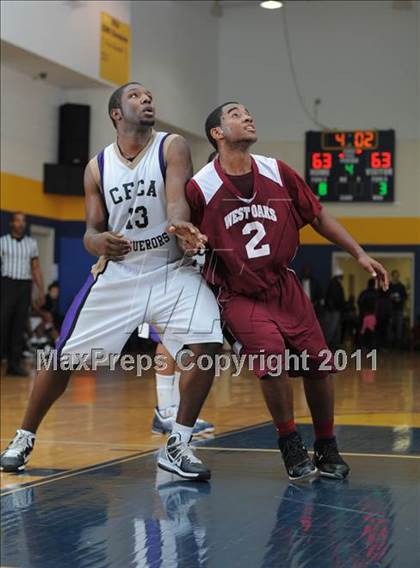 Thumbnail 3 in Christian Faith Center Academy vs. West Oaks (MLK Basketball Classic) photogallery.