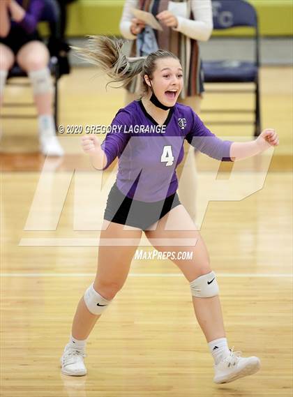 Thumbnail 3 in Keller vs Timber Creek photogallery.