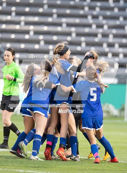 Thumbnail 3 in Dawson School vs. Denver Christian (CHSAA 2A State Final) photogallery.