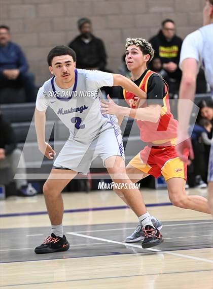Thumbnail 3 in Paraclete @ Vasquez photogallery.