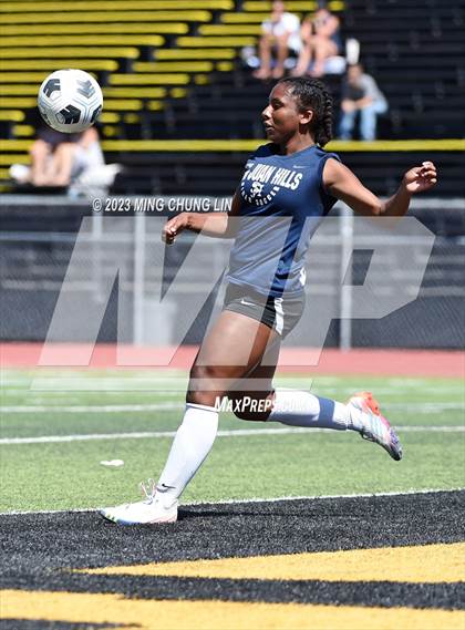 Thumbnail 2 in San Juan Hills vs. Santa Margarita (Summer League) photogallery.