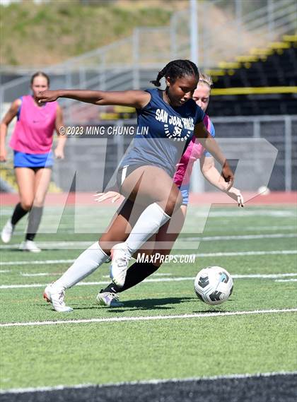 Thumbnail 3 in San Juan Hills vs. Santa Margarita (Summer League) photogallery.