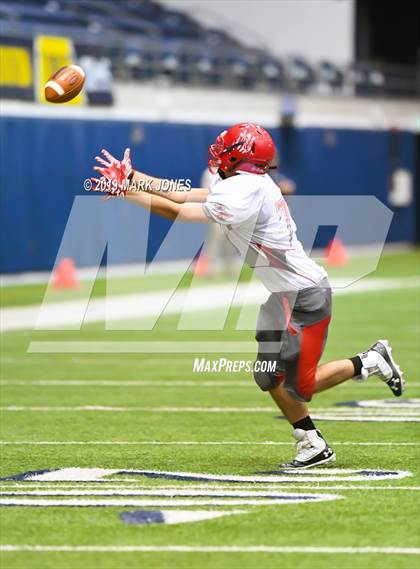 Thumbnail 3 in Duncan vs. Mohave Accelerated (Kick-Off Classic)  photogallery.