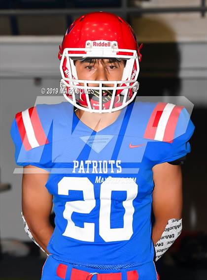 Thumbnail 2 in Duncan vs. Mohave Accelerated (Kick-Off Classic)  photogallery.