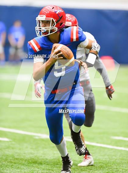 Thumbnail 2 in Duncan vs. Mohave Accelerated (Kick-Off Classic)  photogallery.