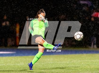 Thumbnail 2 in Wellesley @ Needham (MIAA Division1 South Quarter Final) photogallery.