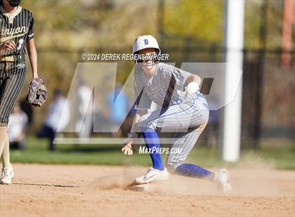 Thumbnail 3 in Rock Canyon vs Broomfield (CHSAA 5A Round of 16) photogallery.