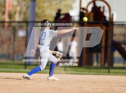 Thumbnail 3 in Rock Canyon vs Broomfield (CHSAA 5A Round of 16) photogallery.