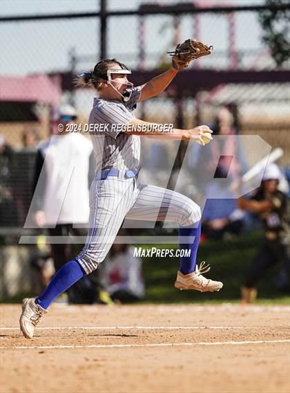 Thumbnail 2 in Rock Canyon vs Broomfield (CHSAA 5A Round of 16) photogallery.