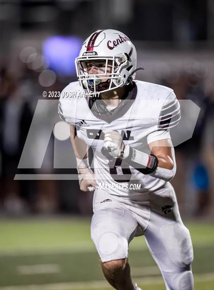 Thumbnail 3 in Central @ Dutchtown (LHSAA Division 1 Non-Select Quarterfinal) photogallery.