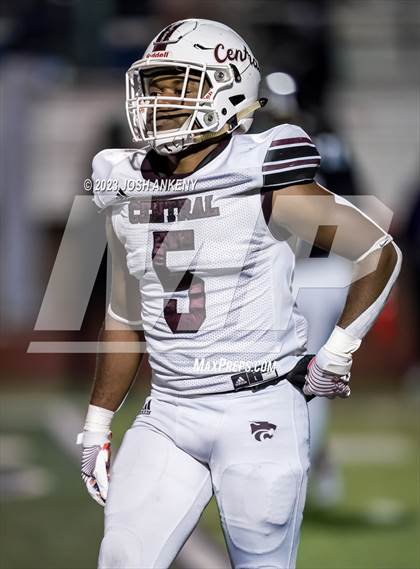 Thumbnail 3 in Central @ Dutchtown (LHSAA Division 1 Non-Select Quarterfinal) photogallery.