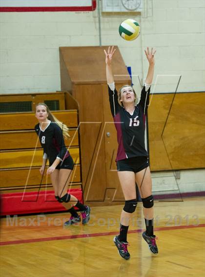 Thumbnail 3 in Bear River vs. Hilmar (Varsity Stockton Classic) photogallery.