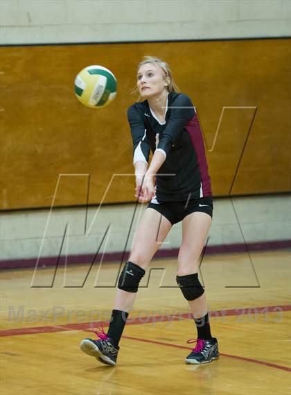Thumbnail 3 in Bear River vs. Hilmar (Varsity Stockton Classic) photogallery.
