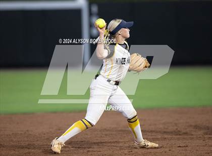 Thumbnail 2 in Kings Mountain vs South Brunswick (NCHSAA 3A Championship) photogallery.