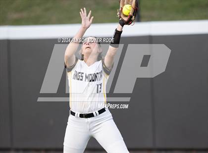 Thumbnail 2 in Kings Mountain vs South Brunswick (NCHSAA 3A Championship) photogallery.