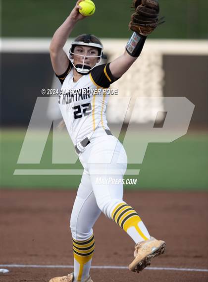 Thumbnail 2 in Kings Mountain vs South Brunswick (NCHSAA 3A Championship) photogallery.