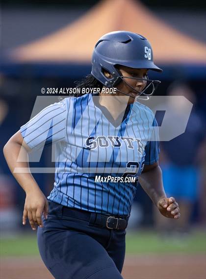 Thumbnail 2 in Kings Mountain vs South Brunswick (NCHSAA 3A Championship) photogallery.