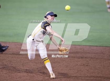 Thumbnail 3 in Kings Mountain vs South Brunswick (NCHSAA 3A Championship) photogallery.