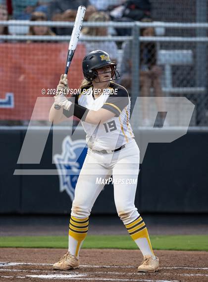 Thumbnail 3 in Kings Mountain vs South Brunswick (NCHSAA 3A Championship) photogallery.