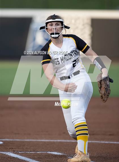 Thumbnail 1 in Kings Mountain vs South Brunswick (NCHSAA 3A Championship) photogallery.