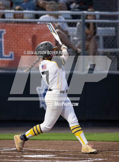 Thumbnail 2 in Kings Mountain vs South Brunswick (NCHSAA 3A Championship) photogallery.