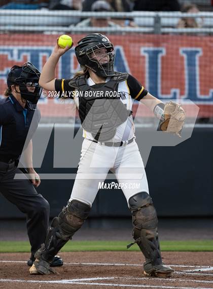 Thumbnail 2 in Kings Mountain vs South Brunswick (NCHSAA 3A Championship) photogallery.