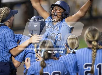 Thumbnail 2 in Kings Mountain vs South Brunswick (NCHSAA 3A Championship) photogallery.