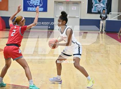 Thumbnail 2 in Hardin Jefferson vs Cypress Lake (McDonald's Texas Invitational) photogallery.