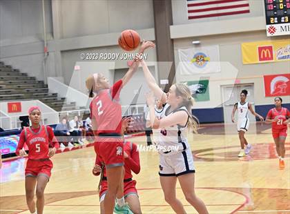 Thumbnail 2 in Hardin Jefferson vs Cypress Lake (McDonald's Texas Invitational) photogallery.